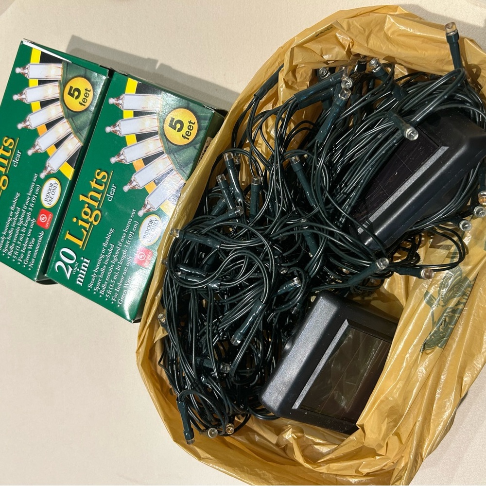 Mini String Lights with Solar Panel - Green